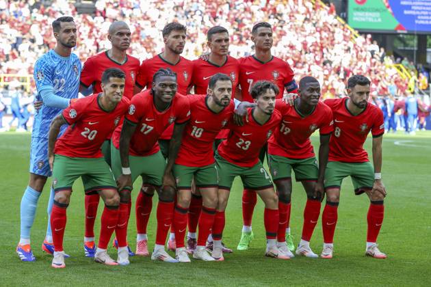 Turkey v Portugal, Dortmund Portugal Diogo Costa, Portugal Pepe, Portugal Ruben Dias,Portugal Joao Cancelo, Portugal Cristiano Ronaldo, Portugal Joao Cancelo, Portugal Rafael Leao, Portugal Bernardo Silva, Portugal Vitinha, Portugal Nuno Mendes, Portugal Bruno Fernandes Team photo during the Turkey vs Portugal UEFA Group F match at the BVB Stadion, Dortmund, Germany on 22 June 2024 Editorial use only. All images are copyright Every Second Media Limited. No images may be reproduced without prior permission. Copyright: xIMAGO EveryxSecondxMediax ESM-1038-0088