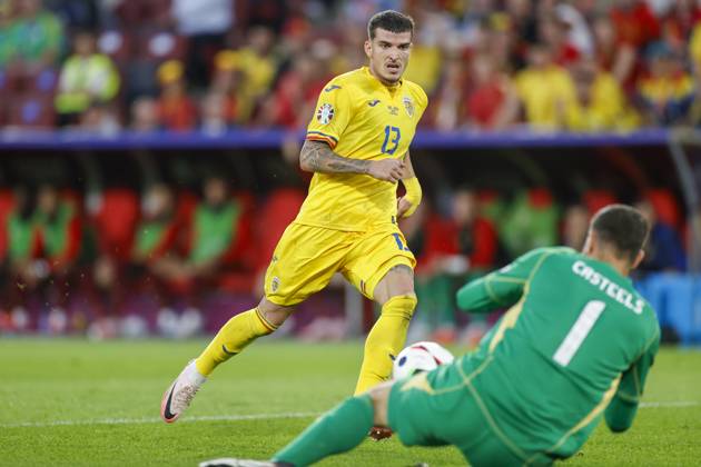 COLOGNE, RheinEnergieStadium , 22-06-2024 , European Football Championship Euro2024, Group stage match no.22 between Belgium and Romania. Romania player Valentin Mihaila Belgium - Romania (Euro2024) x25568100x Copyright: