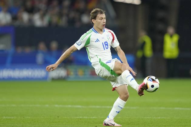 Spain v Italy: Group B - UEFA EURO, EM, Europameisterschaft,Fussball 2024 Nicolo Barella central midfield of Italy and Inter Milan during the UEFA EURO 2024 group stage match between Spain and Italy at Arena AufSchalke on June 20, 2024 in Gelsenkirchen, Germany. Gelsenkirchen Germany  Copyright: xJosexBretonx originalFilename:bretonhernandez-spainvit240620_npleO