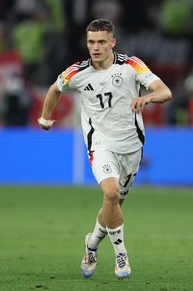 Dortmund, Germany, 29th June 2024. Florian Wirtz of Germany during the UEFA European Championships match at BVB Stadion, Dortmund. Picture credit should read: Paul Terry Sportimage EDITORIAL USE ONLY. No use with unauthorised audio, video, data, fixture lists, club league logos or live services. Online in-match use limited to 120 images, no video emulation. No use in betting, games or single club league player publications. SPI-3213-0209