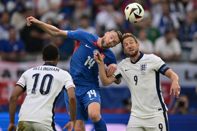 GELSENKIRCHEN, GERMANY - JUNE 30: Milan Skriniar of Slovakia and Harry Kane of England battle for the ball during the UEFA EURO, EM, Europameisterschaft,Fussball 2024 round of 16 match between England and Slovakia at Arena AufSchalke on June 30, 2024 in Gelsenkirchen, G England v Slovakia: Round of 16 - UEFA EURO 2024 Copyright: xSebastianxFrejx