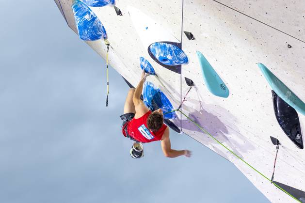 30 06 2024, Innsbruck, AUT, IFSC, Climbing World Cup Innsbruck 2024, Men, Lead Climbing, Final, in the picture Jonas Utelli SUI Jonas Utelli of Switzerland during the final of men Lead competition IFSC Climbing World Cup in Innsbruck, Austria on 2024 06 30 Expa Innsbruck  EP_gro