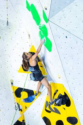 30 06 2024, Innsbruck, AUT, IFSC, Climbing World Cup Innsbruck 2024, women, lead climbing, final, in the picture Anastasia Sanders USA Anastasia Sanders of the USA during the final of women Lead competition IFSC Climbing World Cup in Innsbruck, Austria on 2024 06 30 Expa Innsbruck  EP_gro