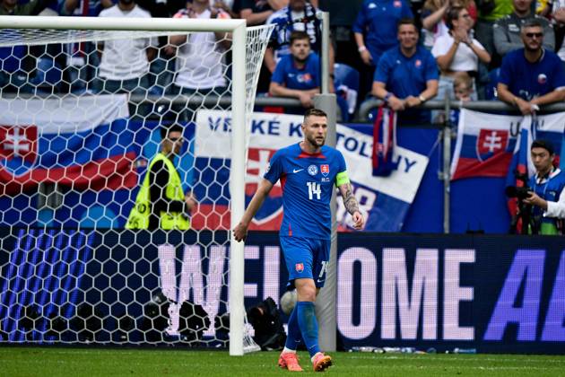GELSENKIRCHEN, GERMANY - JUNE 30: Milan Skriniar during the UEFA EURO, EM, Europameisterschaft,Fussball 2024 round of 16 match between England and Slovakia at Arena AufSchalke on June 30, 2024 in Gelsenkirchen, G England v Slovakia: Round of 16 - UEFA EURO 2024 Copyright: xSebastianxFrejx