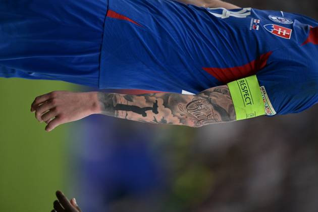 GELSENKIRCHEN, GERMANY - JUNE 30: Milan Skriniar tattoos during the UEFA EURO, EM, Europameisterschaft,Fussball 2024 round of 16 match between England and Slovakia at Arena AufSchalke on June 30, 2024 in Gelsenkirchen, G England v Slovakia: Round of 16 - UEFA EURO 2024 Copyright: xSebastianxFrejx