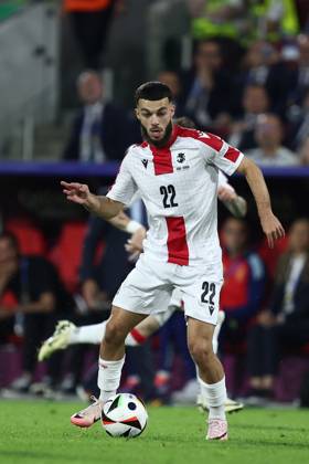 Spain - Georgia Georges Mikautadze of Georgia in action during the UEFA EURO, EM, Europameisterschaft,Fussball 2024 round of 16 match between Spain and Georgia at Cologne Stadium on June 30, 2024 in Cologne, Germany . Cologne Cologne Stadium Germany Copyright: xMarcoxCanonierox