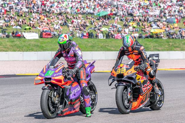 Hohenstein, Germany 05 07 July 2024 MotoGP Sachsenring Germany 2024 In the picture Franco Morbidelli ITA and Brad Binder RSA at a start rehearsal in front of fans, spectators Copyright: xFotostandx xNachtigallx