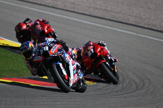 88 OLIVEIRA Miguel (prt), Trackhouse Racing, Aprilia RS-GP 2024, action during the 2024 MotoGP Liquid Molly Motorrad Grand Prix Deutschland, German GP, on the Sachsenring circuit, from July 5 to 7th, in Hohenstein-Ernstthan Germany - MOTO - MOTO GP - GERMANY GRAND PRIX 2024 DPPI Panoramic 2024 09 GP Germany 83835