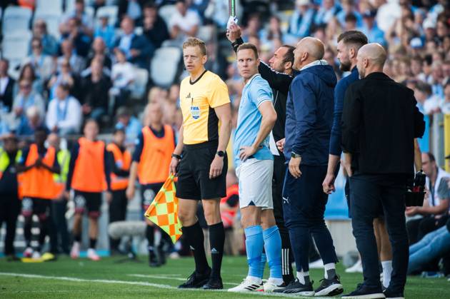 240707 Malmö FFs Niklas Moisander during the Allsvenskan football match between Malmö FF and Halmstad on July 7, 2024 in Malmö  Copyright: CHRISTIANxÖRNBERG BB240707CO057