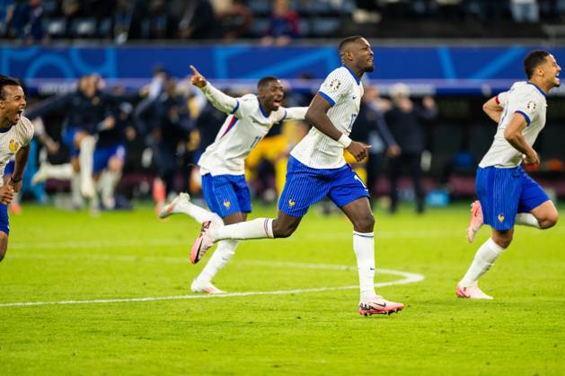 Portugal v France, UEFA EURO, EM, Europameisterschaft,Fussball 2024, Hamburg, Germany Hamburg, Germany. 05th, July 2024. Marcus Thuram (15) of France seen in celebration after winning the penalty shoot out of the UEFA Euro 2024 quarter final match between Portugal and France at Volksparkstadion in Hamburg. Hamburg Germany Copyright: xGonzalesxPhoto FrederikkexJensenx
