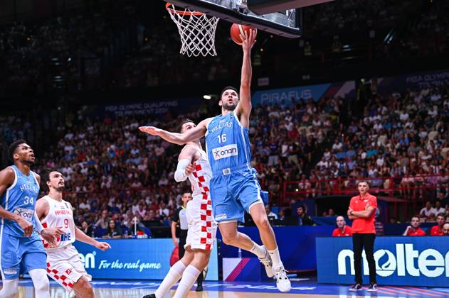 Croatia v Greece - FIBA Olympic Qualifying Tournament 2024 Final Kostas Papanikolaou of Greece is playing during the FIBA Olympic Qualifying Tournament 2024 Final match between Croatia and Greece at Peace & Friendship Stadium in Piraeus, Greece, on July 7, 2024. Piraeus Greece  Copyright: xStefanosxKyriazisx originalFilename:kyriazis-croatiav240707_npkYn