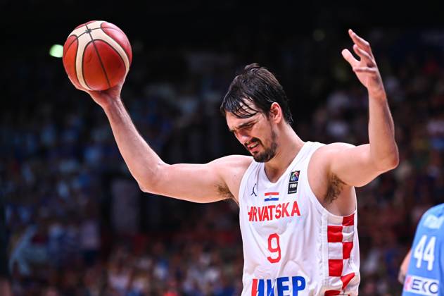 Croatia v Greece - FIBA Olympic Qualifying Tournament 2024 Final Dario Saric of Croatia is playing during the FIBA Olympic Qualifying Tournament 2024 Final match between Croatia and Greece at Peace & Friendship Stadium on July 7, 2024, in Piraeus, Greece. Piraeus Greece  Copyright: xStefanosxKyriazisx originalFilename:kyriazis-croatiav240707_npN13