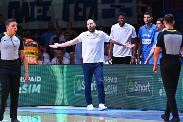 Croatia v Greece - FIBA Olympic Qualifying Tournament 2024 Final Head Coach Vassilis Spanoulis of Greece is coaching during the FIBA Olympic Qualifying Tournament 2024 Final match between Croatia and Greece at Peace & Friendship Stadium on July 7, 2024, in Piraeus, Greece. Piraeus Greece  Copyright: xStefanosxKyriazisx originalFilename:kyriazis-croatiav240707_npoZT