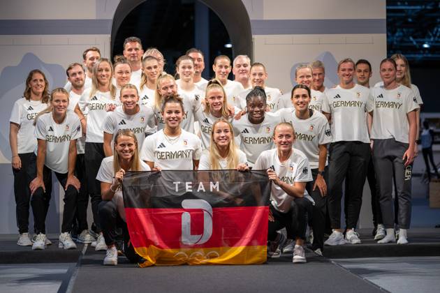 Paris 2024, Olympics, Women, Germany national football team, Dressing in Düsseldorf