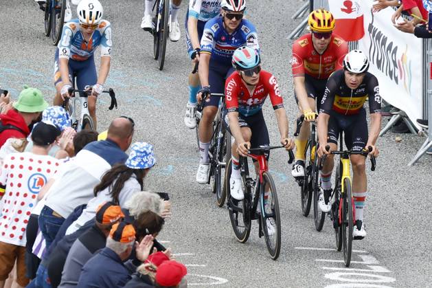 Tour de France 2024 - Stage 14 SAINT-LARY-SOULAN PLA D ADET, FRANCE - JULY 13 : De Lie Arnaud (BEL) of Lotto Dstny during stage 14 of the 111th edition of the Tour de France 2024 cycling race, a stage of 152 kms with start in Pau and finish in Saint-Lary-Soulan Pla d Adet on July 13, 2024 in Saint-Lary-Soulan Pla d Adet, France, 13 07 2024 Saint-Lary-Soulan Pla d Adet France Copyright: xJanxDexMeuleneirx