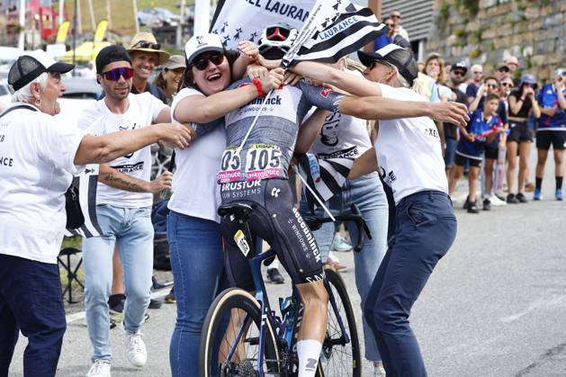 Tour de France 2024 - Stage 14 SAINT-LARY-SOULAN PLA D ADET, FRANCE - JULY 13 : Laurance Axel (FRA) of Alpecin-Deceuninck and fans during stage 14 of the 111th edition of the Tour de France 2024 cycling race, a stage of 152 kms with start in Pau and finish in Saint-Lary-Soulan Pla d Adet on July 13, 2024 in Saint-Lary-Soulan Pla d Adet, France, 13 07 2024 Saint-Lary-Soulan Pla d Adet France Copyright: xJanxDexMeuleneirx