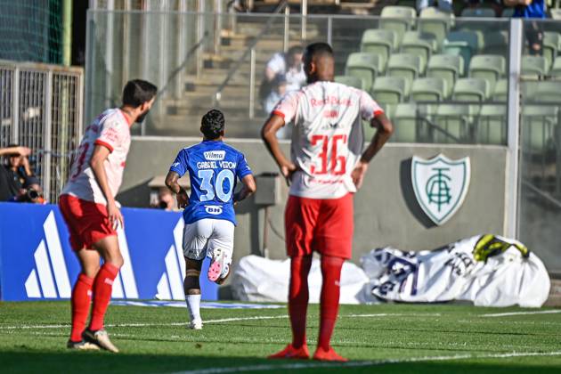CRUZEIRO X BRAGANTINO - CAMPEONATO BRASILEIRO 2024 BELO HORIZONTE (MG), 07 13 2024 - Football Brasileirao Cruzeiro x Bragantino - Gabriel Veron in match between Cruzeiro x Bragantino in a game valid for the seventeenth round of the Brasileirao held at Indepedencia, Belo Horizonte, this Saturday afternoon ( 13). IMAGO Gustavo Rabelo Minas Gerais Brasil Copyright: xGUSTAVOxRABELOx