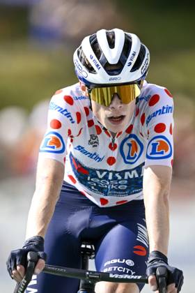 Tour de France 2024 - Stage 15 PLATEAU DE BEILLE, FRANCE - JULY 14 : Vingegaard Jonas (DEN) of Team Visma Lease a Bike at the finish line during stage 15 of the 111th edition of the Tour de France 2024 cycling race, a stage of 198 kms with start in Loudenvielle and finish in Plateau de Beille on July 14, 2024 in Plateau de Beille, France, 14 07 2024 Plateau de Beille France Copyright: xNicoxVereeckenx