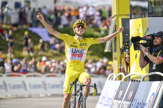 Tour de France 2024 - Stage 15 PLATEAU DE BEILLE, FRANCE - JULY 14 : Pogacar Tadej (SVN) of UAE Team Emirates celebrating his victory during stage 15 of the 111th edition of the Tour de France 2024 cycling race, a stage of 198 kms with start in Loudenvielle and finish in Plateau de Beille on July 14, 2024 in Plateau de Beille, France, 14 07 2024 Plateau de Beille France Copyright: xNicoxVereeckenx