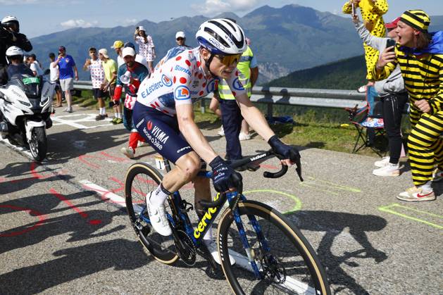Tour de France 2024 - Stage 15 PLATEAU DE BEILLE, FRANCE - JULY 14 : Vingegaard Hansen Jonas (DEN) of Team Visma Lease a Bike during stage 15 of the 111th edition of the Tour de France 2024 cycling race, a stage of 198 kms with start in Loudenvielle and finish in Plateau de Beille on July 14, 2024 in Plateau de Beille, France, 14 07 2024 Plateau de Beille France Copyright: xJanxDexMeuleneirx