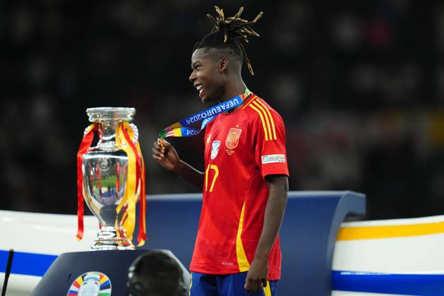 GER: Spain v England. UEFA EURO, EM, Europameisterschaft,Fussball 2024 Final Nico Williams of Spain celebrates the victory at full time during the UEFA Euro 2024 match between Spain and England, Final, played at Olympiastadion on July 14, 2024 in Berlin, Germany. kpng Copyright: xBaguxBlancox xPRESSINPHOTOx PS_240714_ESP_ENG_120