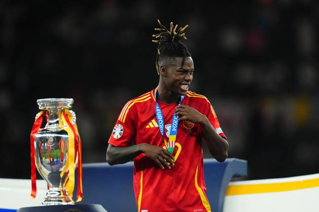 GER: Spain v England. UEFA EURO, EM, Europameisterschaft,Fussball 2024 Final Nico Williams of Spain celebrates the victory at full time during the UEFA Euro 2024 match between Spain and England, Final, played at Olympiastadion on July 14, 2024 in Berlin, Germany. kpng Copyright: xBaguxBlancox xPRESSINPHOTOx PS_240714_ESP_ENG_121