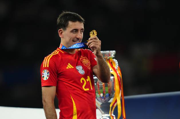 GER: Spain v England. UEFA EURO, EM, Europameisterschaft,Fussball 2024 Final Mikel Oyarzabal of Spain celebrates the victory at full time during the UEFA Euro 2024 match between Spain and England, Final, played at Olympiastadion on July 14, 2024 in Berlin, Germany. kpng Copyright: xBaguxBlancox xPRESSINPHOTOx PS_240714_ESP_ENG_124