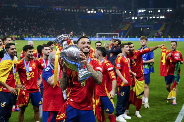 GER: Spain v England. UEFA EURO, EM, Europameisterschaft,Fussball 2024 Final Joselu Mato of Spain celebrates the victory at full time during the UEFA Euro 2024 match between Spain and England, Final, played at Olympiastadion on July 14, 2024 in Berlin, Germany. kpng Copyright: xBaguxBlancox xPRESSINPHOTOx PS_240714_ESP_ENG_148