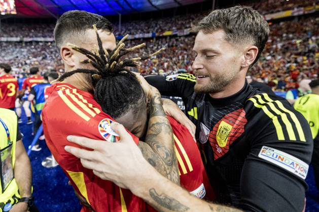 Spain v England, UEFA EURO, EM, Europameisterschaft,Fussball 2024 final, Berlin, Germany Berlin, Germany. 14th, July 2024. Nico Williams of Spain seen in celebration with goalkeeper Alejandro Remiro after winning the UEFA Euro 2024 final between Spain and England at Olympiastadion in Berlin. Berlin Germany Copyright: xGonzalesxPhoto LassexLagonix