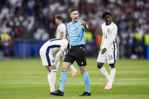 Spain v England, UEFA EURO, EM, Europameisterschaft,Fussball 2024 final, Berlin, Germany Berlin, Germany. 14th, July 2024. Referee Francois Letexier seen during the UEFA Euro 2024 final between Spain and England at Olympiastadion in Berlin. Berlin Germany Copyright: xGonzalesxPhoto LassexLagonix