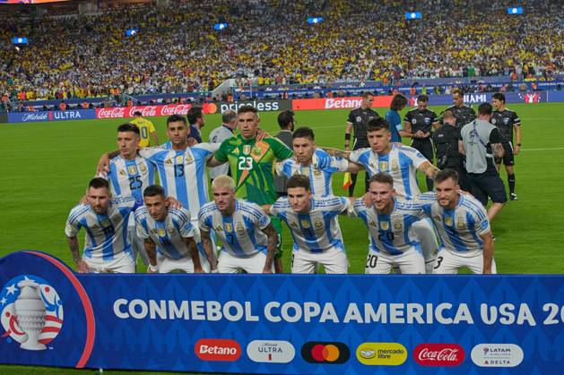 RECORD DATE NOT STATED Copa America USA 2024 Argentina vs Colombia - Final Argentina team group, Mannschaftsbild, Totale during Final match between Argentina and Colombia as part of CONMEBOL Copa America USA 2024 at Hard Rock Stadium on July 14, 2024 in Miami Gardens, Florida, United States. MIAMI GARDENS FLORIDA UNITED STATES  Copyright: xJorgexMartinezx 20240714202740_CA_2024_F_ARG_COL_ARGENTINA121