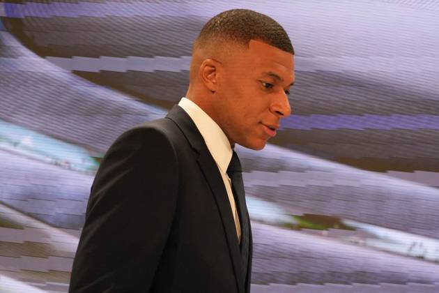 Presentation Kylian Mbappe In Real Madrid - Spain Kylian Mbappé during his presentation as a new player of Real Madrid CF at Santiago Bernabeu stadium in Madrid, Spain, on July 16, 2024. Photo by Laurent Lairys ABACAPRESS.COM Madrid Spain Copyright: xLairysxLaurent ABACAx