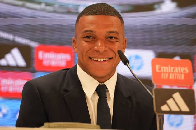 Presentation Kylian Mbappe In Real Madrid - Spain Kylian Mbappé during his presentation as a new player of Real Madrid CF at Santiago Bernabeu stadium in Madrid, Spain, on July 16, 2024. Photo by Laurent Lairys ABACAPRESS.COM Madrid Spain Copyright: xLairysxLaurent ABACAx