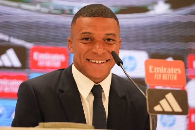Presentation Kylian Mbappe In Real Madrid - Spain Kylian Mbappé during his presentation as a new player of Real Madrid CF at Santiago Bernabeu stadium in Madrid, Spain, on July 16, 2024. Photo by Laurent Lairys ABACAPRESS.COM Madrid Spain Copyright: xLairysxLaurent ABACAx