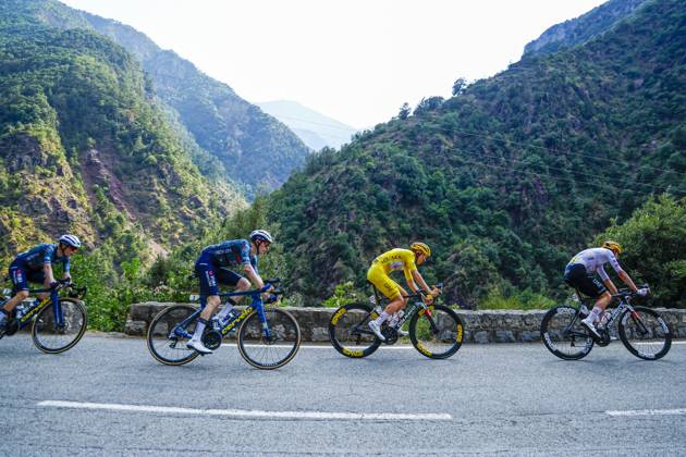 Tour de France 2024 - Stage 20 COL DE LA COUILLOLE, FRANCE - JULY 20 : Vingegaard Jonas (DEN) of Team Visma Lease a Bike, Pogacar Tadej (SVN) of UAE Team Emirates in action during stage 20 of the 111th edition of the Tour de France 2024 cycling race, a stage of 132,8 kms with start in Nice and finish in Col de la Couillole on July 20, 2024 in Col de la Couillole, France, 20 07 2024 Col de la Couillole France Copyright: xJanxDexMeuleneirx