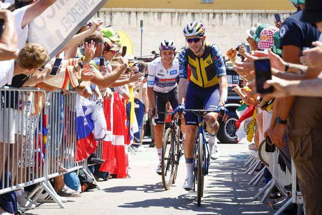 Tour de France 2024 - Stage 20 COL DE LA COUILLOLE, FRANCE - JULY 20 : Evenepoel Remco (BEL) of Soudal - Quick Step and Van Aert Wout (BEL) of Team Visma Lease a Bike pictured during the teams line-up before stage 20 of the 111th edition of the Tour de France 2024 cycling race, a stage of 132,8 kms with start in Nice and finish in Col de la Couillole on July 20, 2024 in Col de la Couillole, France, 20 07 2024 Col de la Couillole France Copyright: xJanxDexMeuleneirx