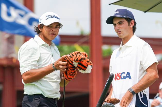 July 23, 2024, Bloomfield Hills, Michigan, USA: Charlie Woods (USA)(L) and his caddie Luke Wise wait on the 1st hole - North Course during the second round of the 2024 U.S. Junior Amateur Championship at Oakland Hills Country Club. Bloomfield Hills USA - ZUMAw109 20240723_fap_w109_012 Copyright: xDebbyxWongx