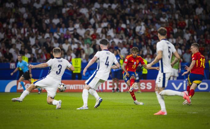 Berlin, Germany 14th Jul 2024 Lamine Yamal ESP Spain England Spain England 14 07 2024