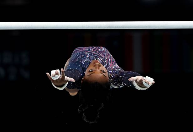 (240725) -- PARIS, July 25, 2024 -- Simone Biles of the United States takes part in an artistic gymnastics training session ahead of the Paris 2024 Olympic Games, Olympische Spiele, Olympia, OS in Paris, France, on July 25, 2024. Cao Can) (PARIS2024)FRANCE-PARIS-ARTISTIC GYMNASTICS-TRAINING CaoCan