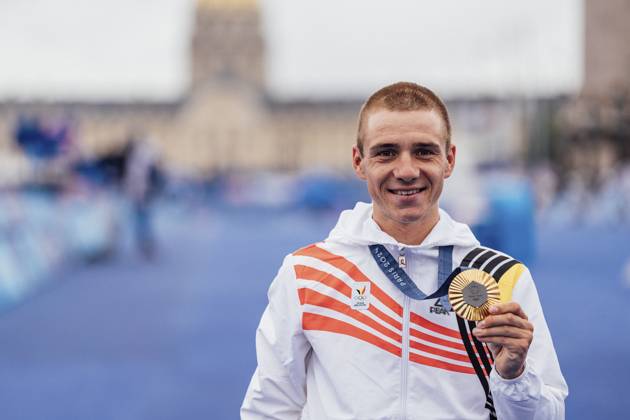Paris 2024, cycling road, men, individual time trial, Olympic winner Remco Evenepoel