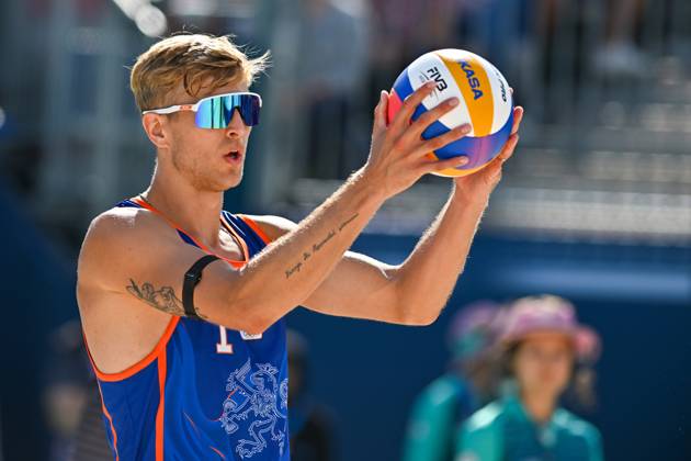 Olympic Games Beach Volleyball Paris 28 07 2024 Preliminary round, men, NED vs ITA, Steven Van De Velde Copyright: xBEAUTIFULxSPORTS TomxBlochx