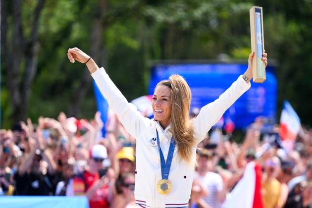 Paris 2024, cycling, women, mountain bike cross-country, Olympic champion Pauline Ferrand Prevot