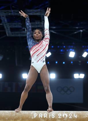 (240730) -- PARIS, July 30, 2024 -- Simone Biles of the United States competes during the balance beam event of the artistic gymnastics women s team final at the Paris 2024 Olympic Games, Olympische Spiele, Olympia, OS in Paris, France, July 30, 2024. ) (PARIS2024) FRANCE-PARIS-OLY-ARTISTIC GYMNASTICS CaoxCan