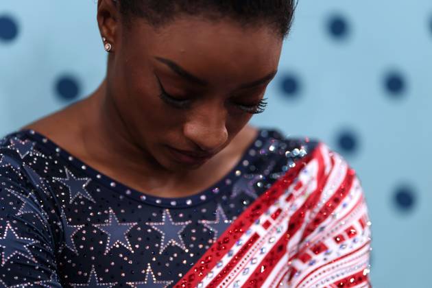 (240730) -- PARIS, July 30, 2024 -- Simone Biles of the United States reacts ahead of the floor exercise event of the artistic gymnastics women s team final at the Paris 2024 Olympic Games, Olympische Spiele, Olympia, OS in Paris, France, July 30, 2024. ) (PARIS2024) FRANCE-PARIS-OLY-ARTISTIC GYMNASTICS CaoxCan
