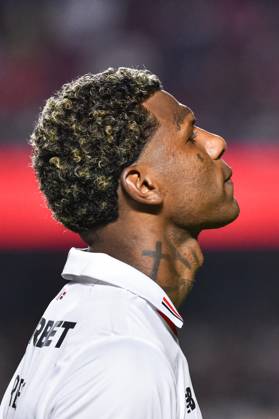 São Paulo x Goias SÃO PAULO, SP - 30.07.2024: SÃO PAULO X GOIAS - Robert Arboleda, a São Paulo player, during the match between São Paulo FC x Goiás, the first leg of the round of 16 of the Copa do Brasil 2024, this Tuesday, (30) in Morumbis, SP. (Photo: Roberto Casimiro Fotoarena) x2583553x RobertoxCasimiro