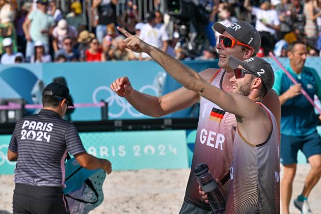 Olympic Games Beach Volleyball Paris 01 08 2024 Preliminary round, Men, GER AUS, Nils Ehlers 1, GER , Clemens Wickler 2, GER , Copyright: xBEAUTIFULxSPORTS TomxBlochx
