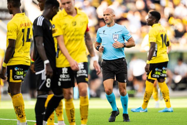 240801 Referee Luis Godinho during the UEFA Europa League qualification match between Elfsborg and Sheriff Tiraspol on August 1, 2024 in Boras Photo Jörgen Jarnberger BILDBYRAN COP 112 JJ0383 fotboll football soccer fotball uefa europa league kval qualifying round qualification elfsborg sheriff tiraspol bbeng Copyright: JÖRGENxJARNBERGER BB240801JJ020