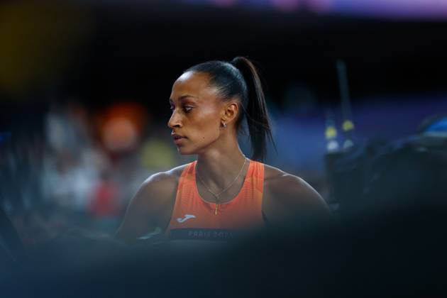 August 3, 2024, Paris, Paris, FRANCE: Ana Peleteiro-Compaore of Spain gestures during the Women s Triple Jump Final of the Athletics at Stade de France during the Paris 2024 Olympics Games on August 3, 2024 in Paris, France. Paris FRANCE - ZUMAa181 20240803_zaa_a181_308 Copyright: xAntonioxMartinezx