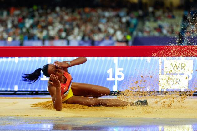 August 3, 2024, Paris, Paris, FRANCE: Ana Peleteiro-Compaore of Spain lamenting during the Women s Triple Jump Final of the Athletics at Stade de France during the Paris 2024 Olympics Games on August 3, 2024 in Paris, France. Paris FRANCE - ZUMAa181 20240803_zaa_a181_341 Copyright: xAntonioxMartinezx