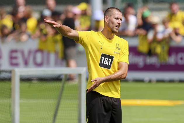Waldemar Anton Borussia Dortmund gestures, day 5, Borussia Dortmund training camp, , 05 08 2024, Bad Ragaz, Switzerland